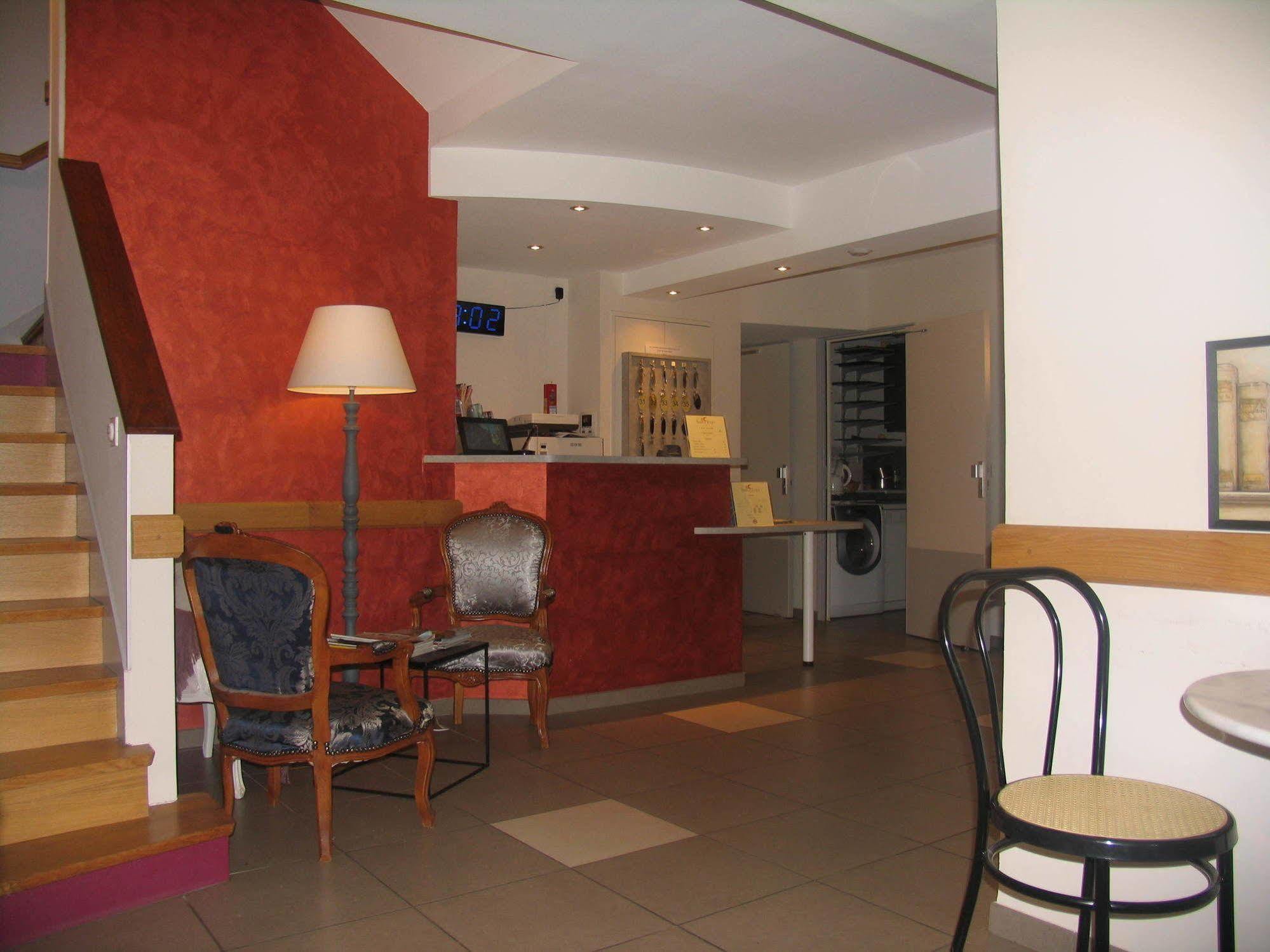 Hotel Saint Jean ブールジュ エクステリア 写真